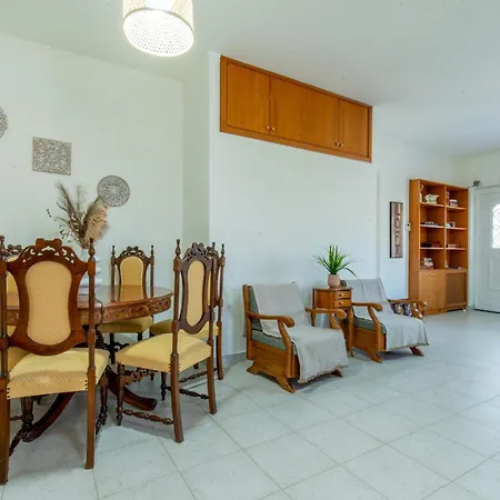 Mike's House In Near The Rhodes *