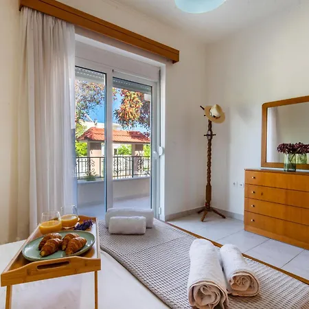 Mike's House In Near The Rhodes