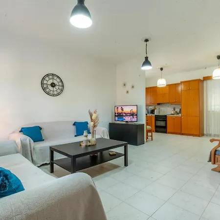 Vakantiehuis Mike's House In Near The Rhodes Kremastí