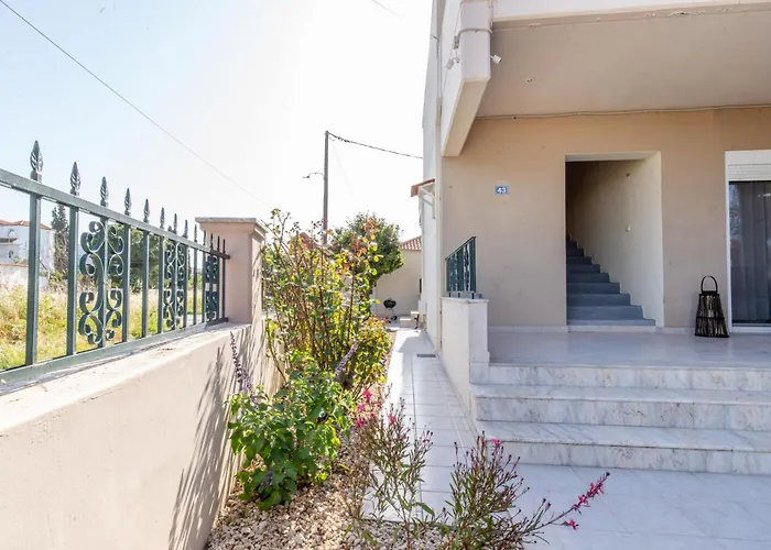 度假居 Mike's House In Near The Rhodes *