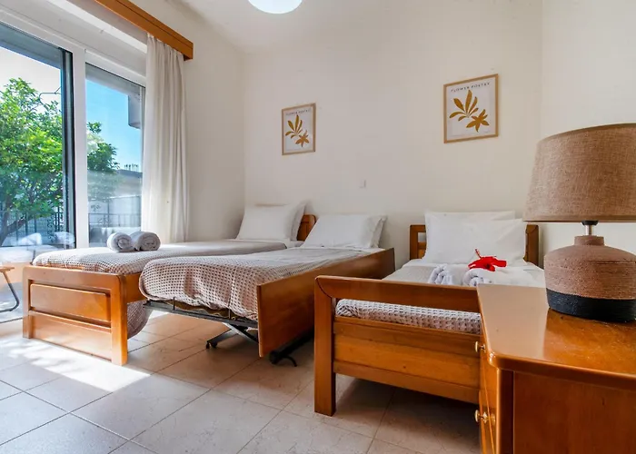 Mike's House In Near The Rhodes *