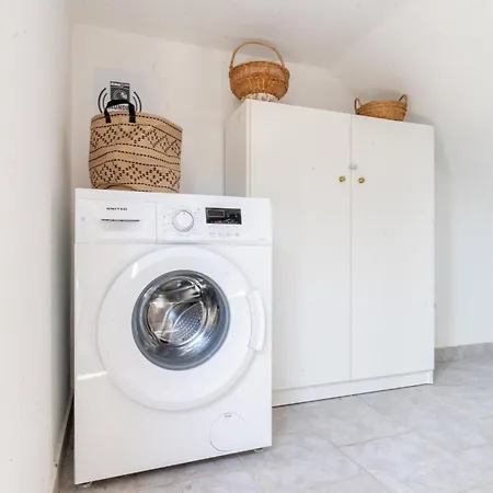 Mike's House In Near The Rhodes بيت للعطل *