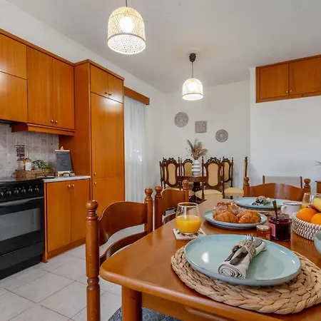 Mike's House In Near The Rhodes بيت للعطل *