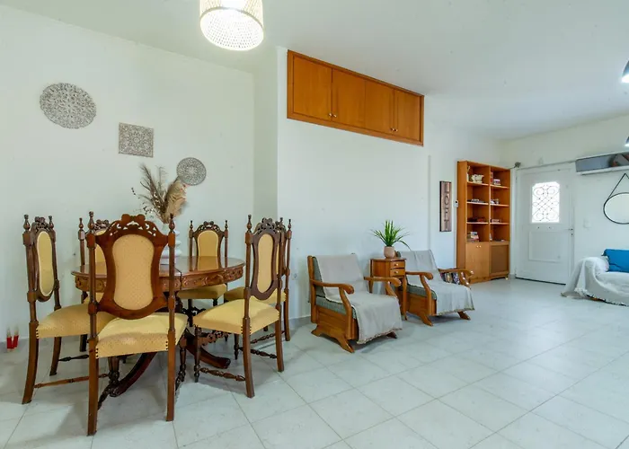 Mike's House In Near The Rhodes *